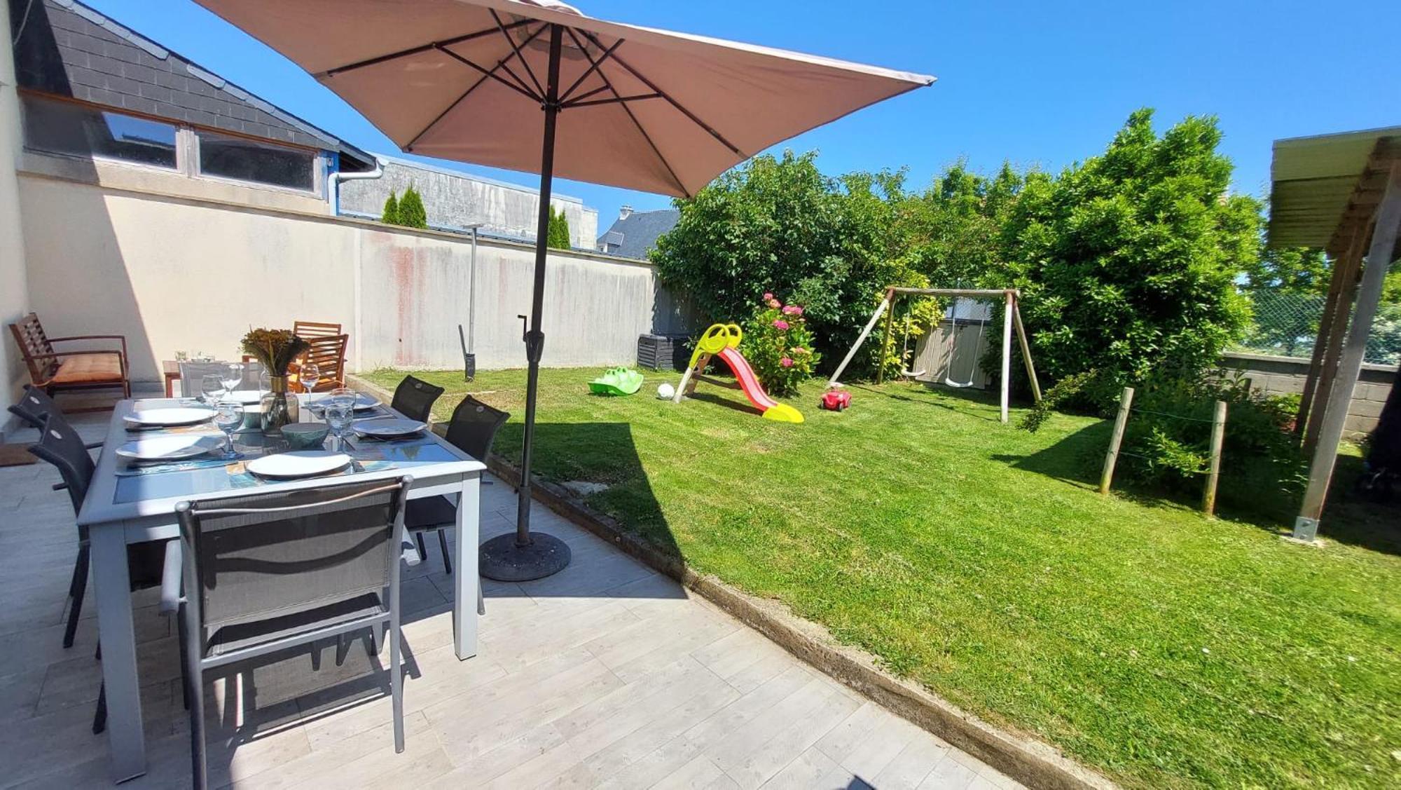 Maison avec jardin, près plages du débarquement, table ping pong, à 800 m d' Omaha beach adaptée jeunes enfants Vierville-sur-Mer Exterior foto