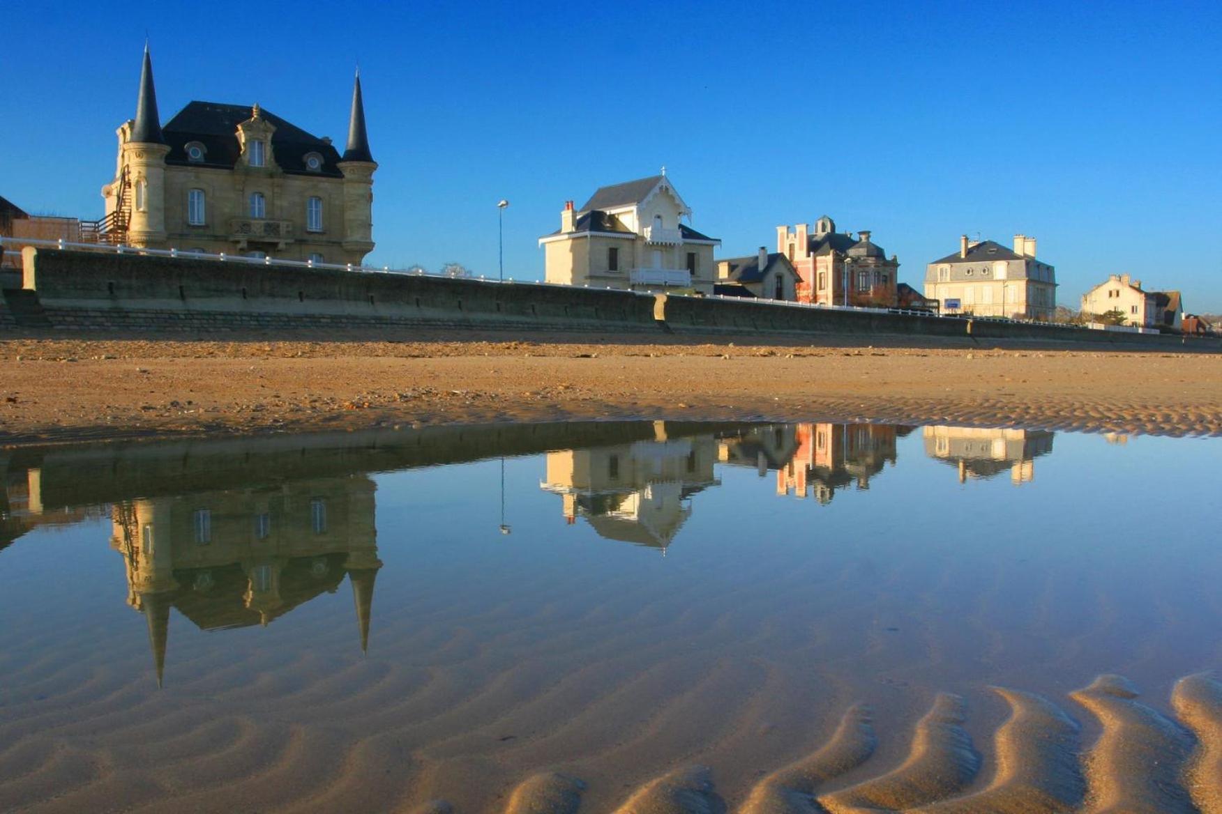 Maison avec jardin, près plages du débarquement, table ping pong, à 800 m d' Omaha beach adaptée jeunes enfants Vierville-sur-Mer Exterior foto